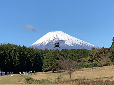 富士山と防災ヘリ3 理事会用 - Trim - frame at 0m7s-1