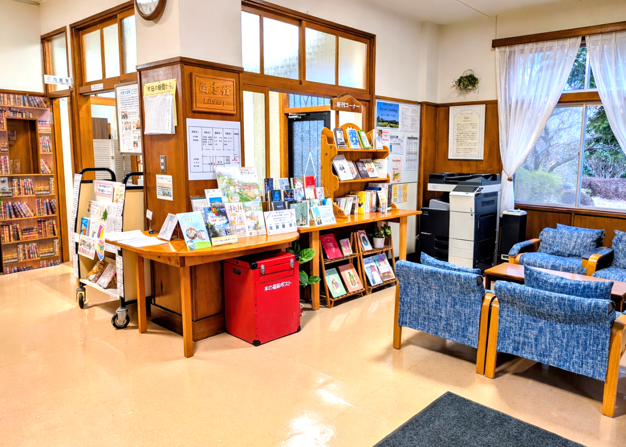 ㉚図書館ロビー（7対5）